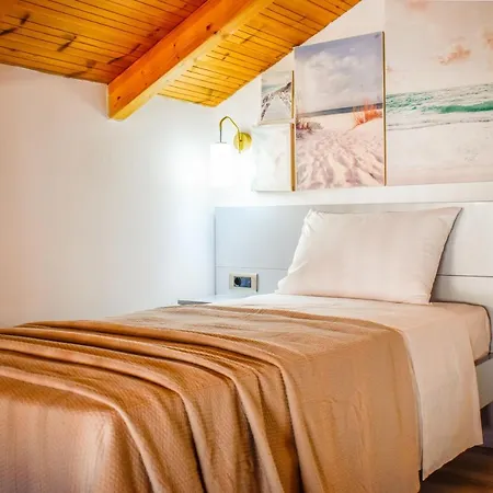 Ektor's Villa, Skiathos, Greece, Free Parking, Free Wifi Apartment Skiathos Town